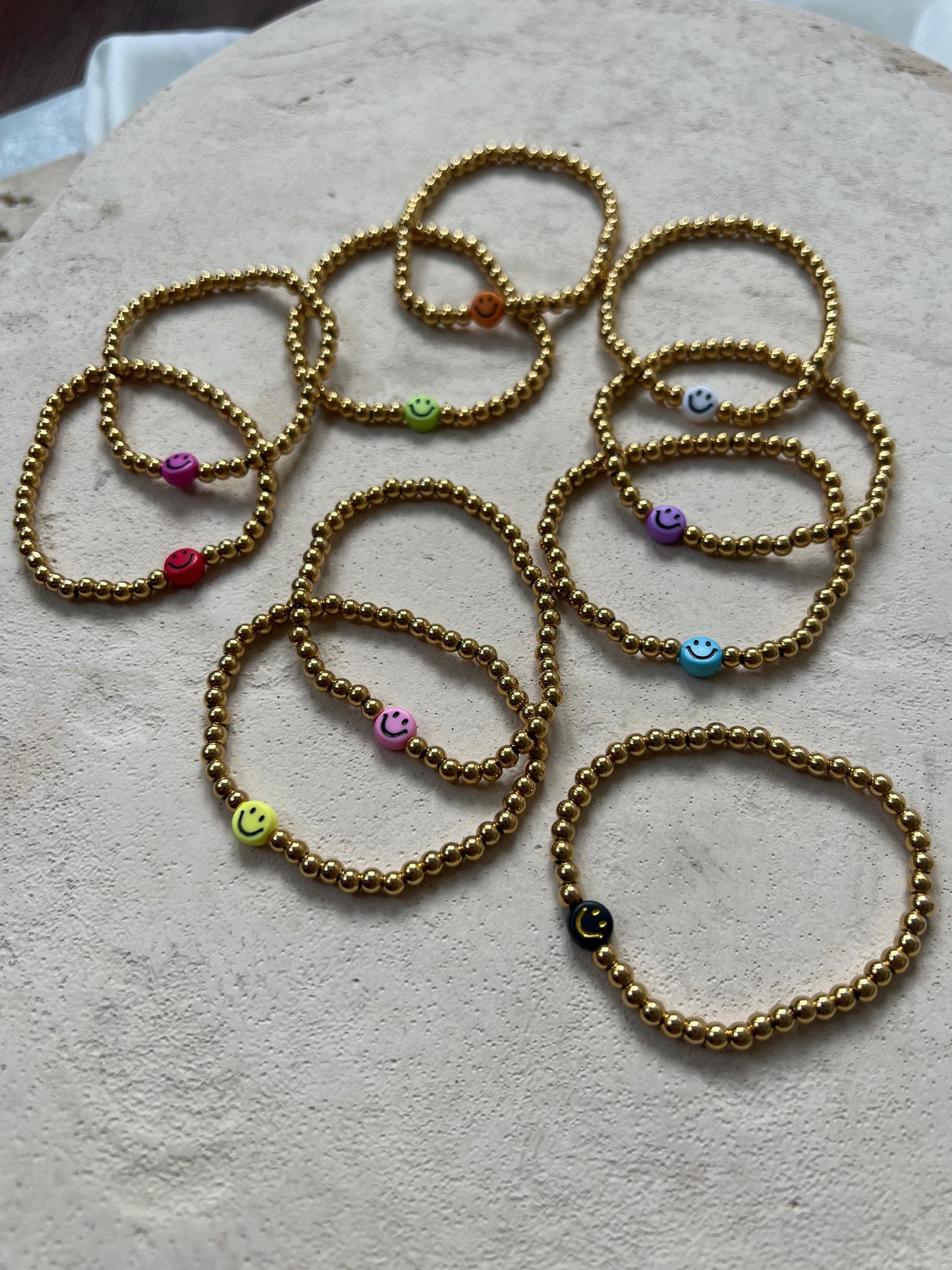 HAPPY FACE BRACELET GOLD